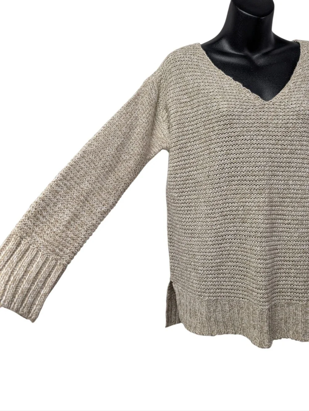 RD Style Womens Beige Knit V-Neck Pullover Sweater Long Sleeve Side Slits Sz S